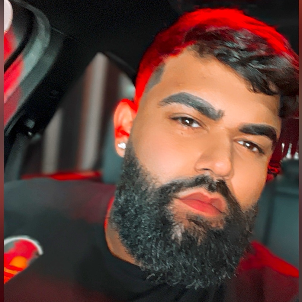 Meet your Posher, Chris